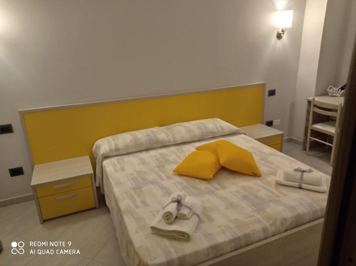 Affittacamere Borgata Marina Roseto Capo Spulico Kültér fotó