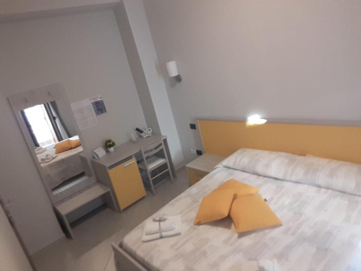 Affittacamere Borgata Marina Roseto Capo Spulico Kültér fotó